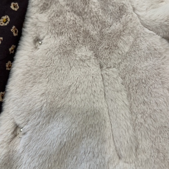 Zara Toddler Faux Fur Coat - Size 2-3 Years - NWT - Picture 8 of 9